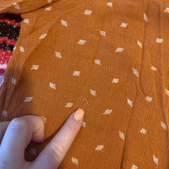 SOLD Universal Thread Wrap Blouse - Picture 5 of 8